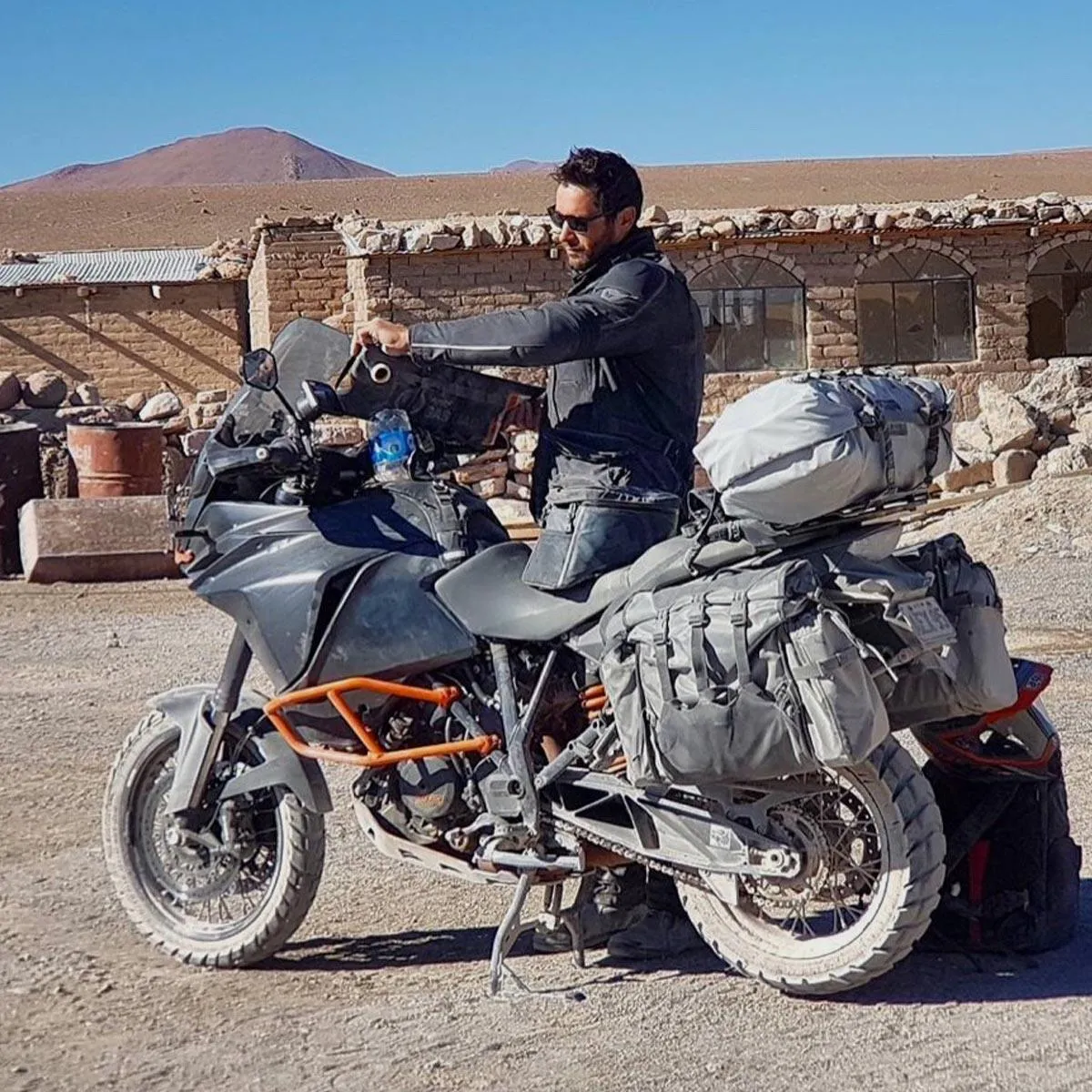 Giant Loop | Round The World Panniers