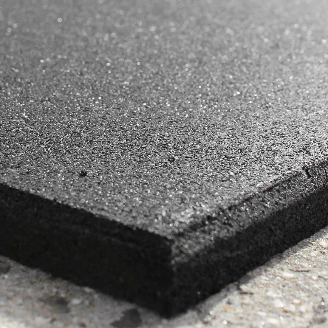 Rubber Gym Flooring Tile - 15mm - Black Smai